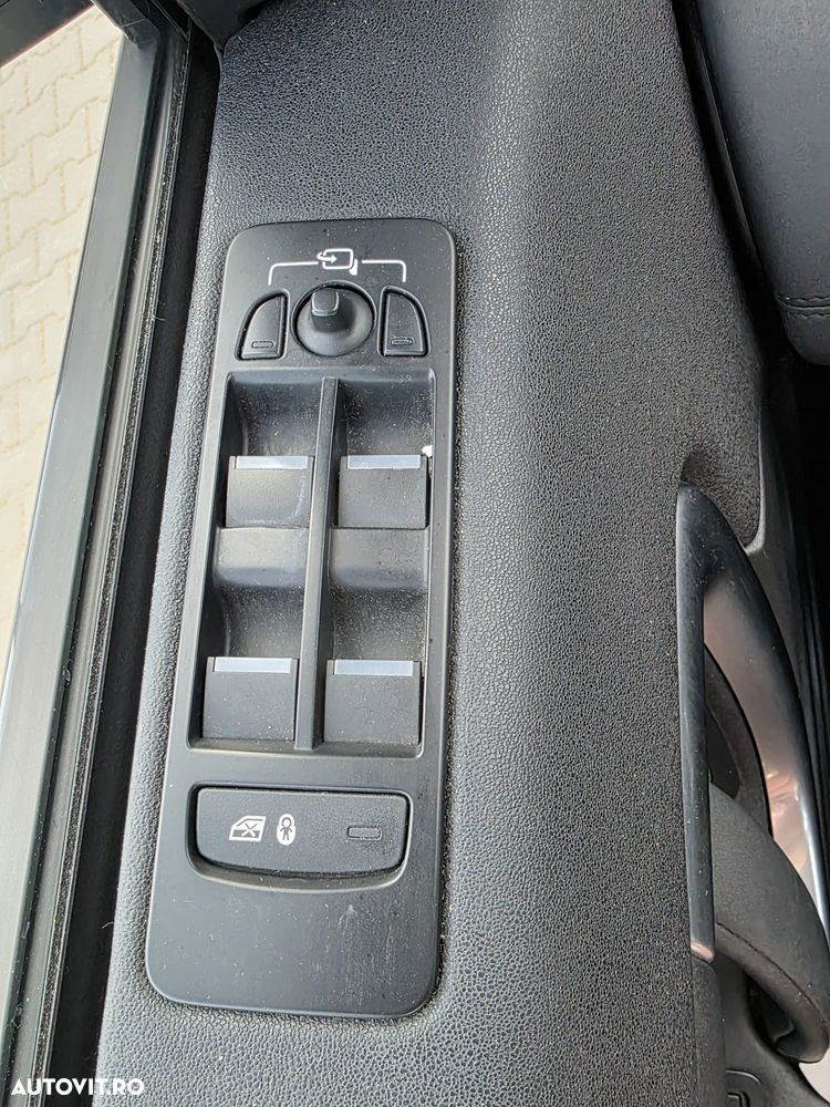 Land Rover Discovery Sport 2.0 l TD4 HSE Aut. - 13