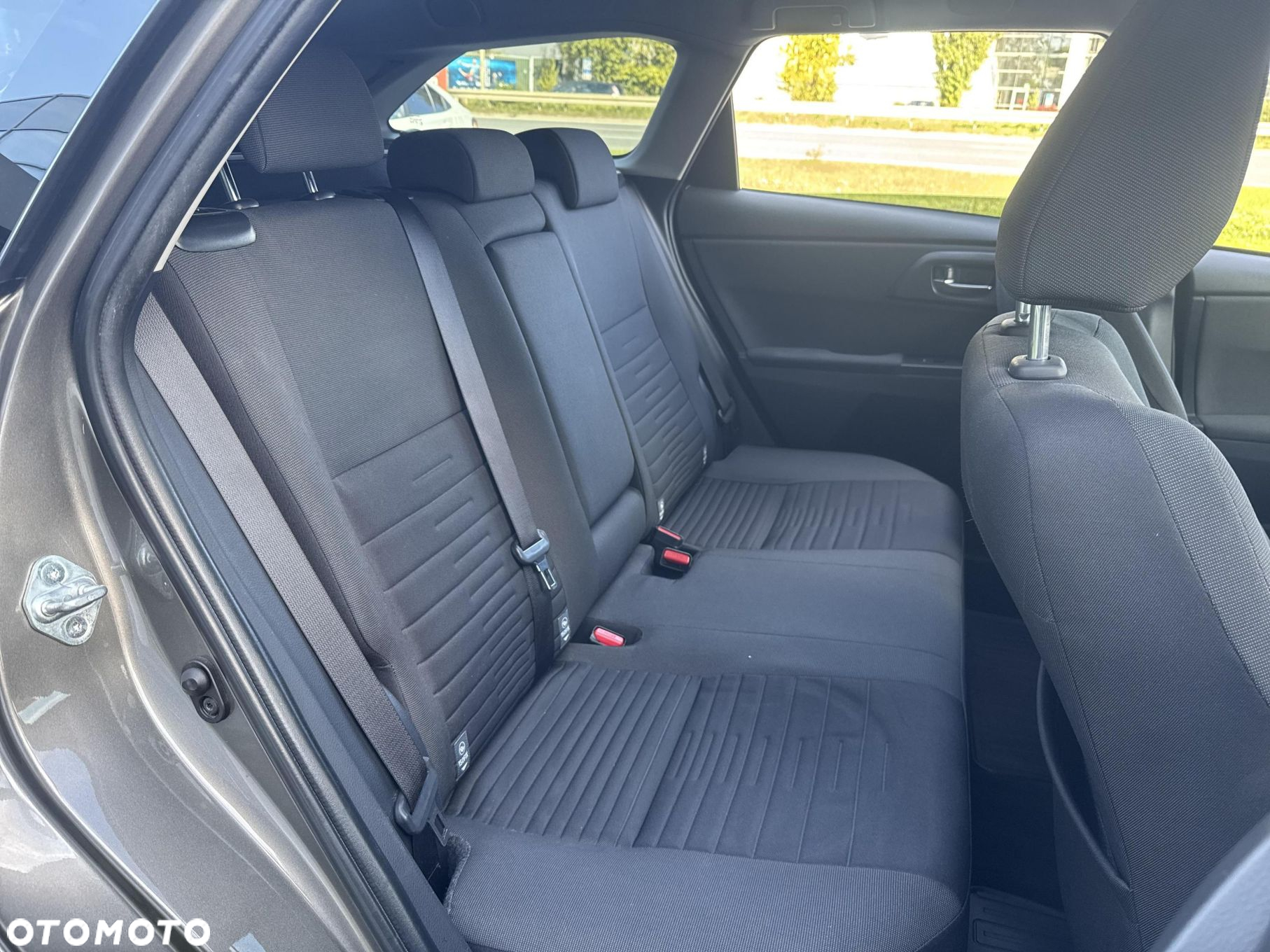 Toyota Auris 1.6 Premium Comfort - 20