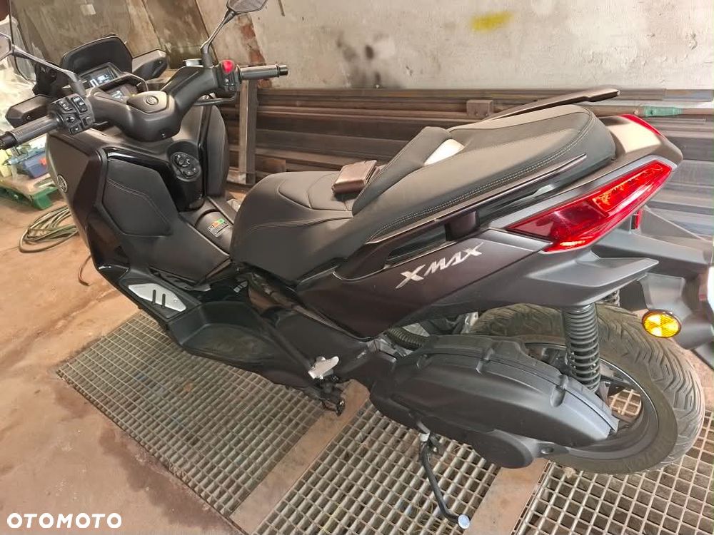 Yamaha X-max - 5