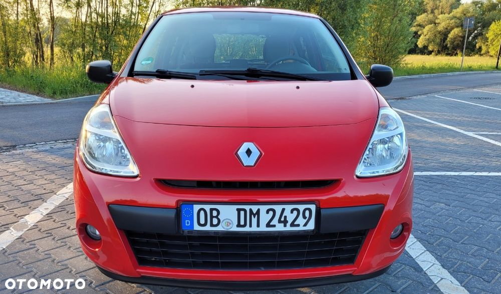 Renault Clio 1.2 16V 75 Expression - 10