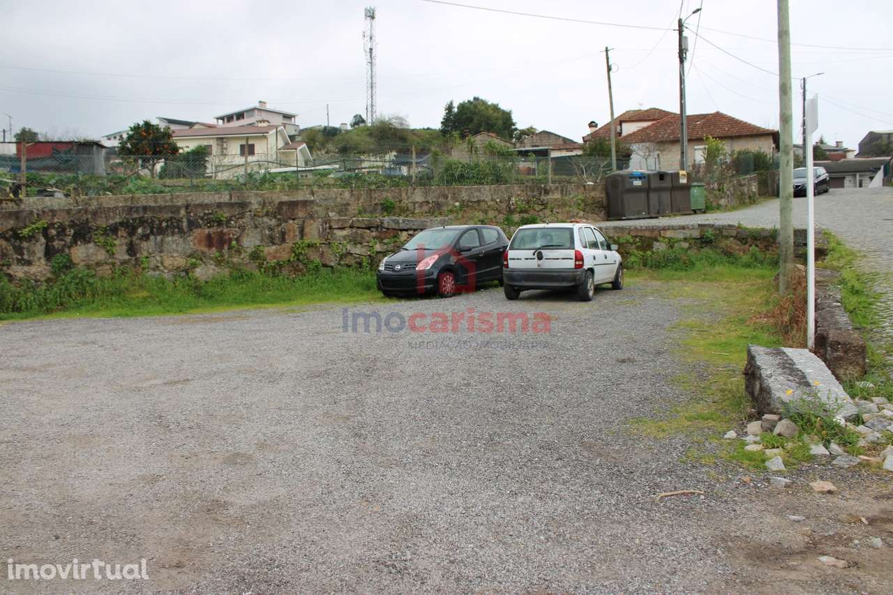 Terreno para construção com 612 m² em São Martinho do Campo, Santo Tir - Grande imagem: 3/6
