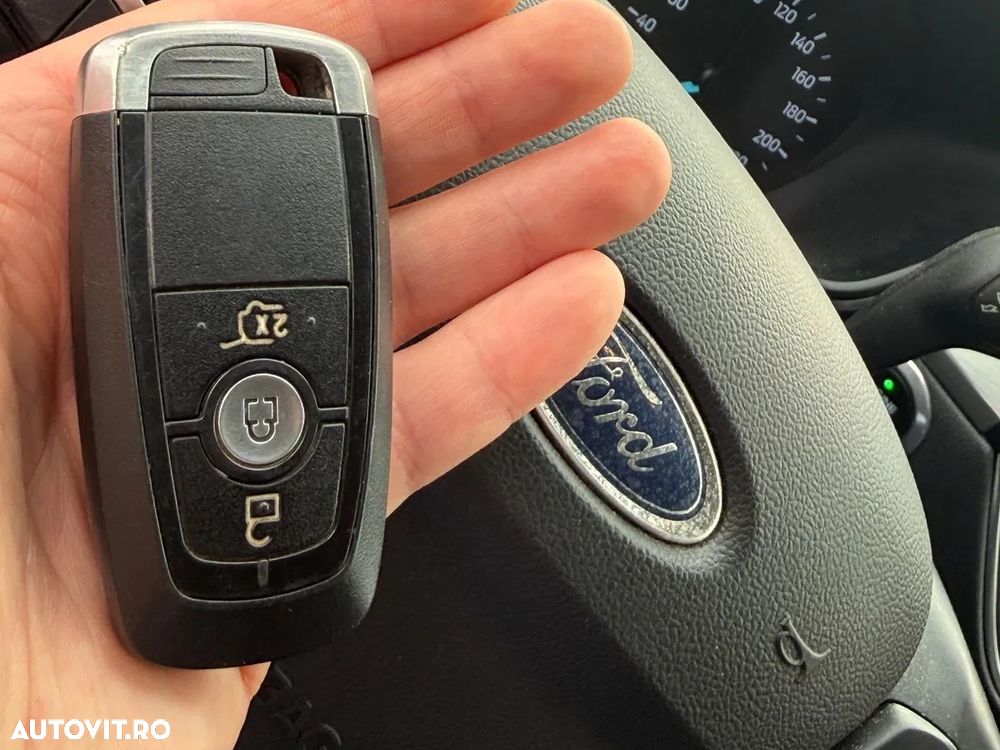 Ford Kuga 2.0 EcoBlue mHEV FWD Titanium X - 11