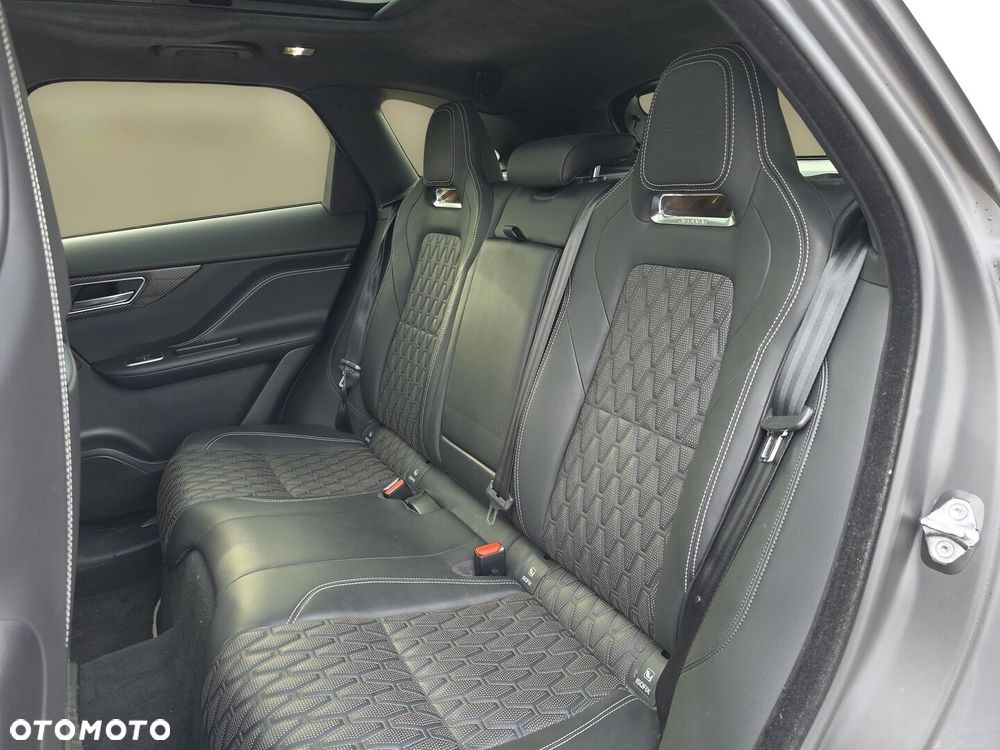 Jaguar F-Pace 5.0 V8 S/C AWD SVR - 39