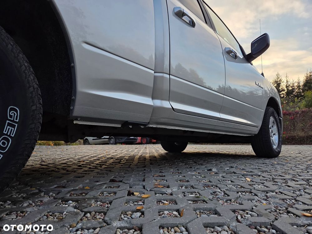 Dodge RAM 4.7 4x4 - 29