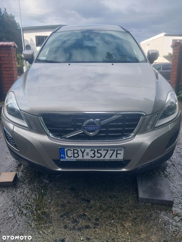Volvo XC 60 D5 AWD Kinetic - 9