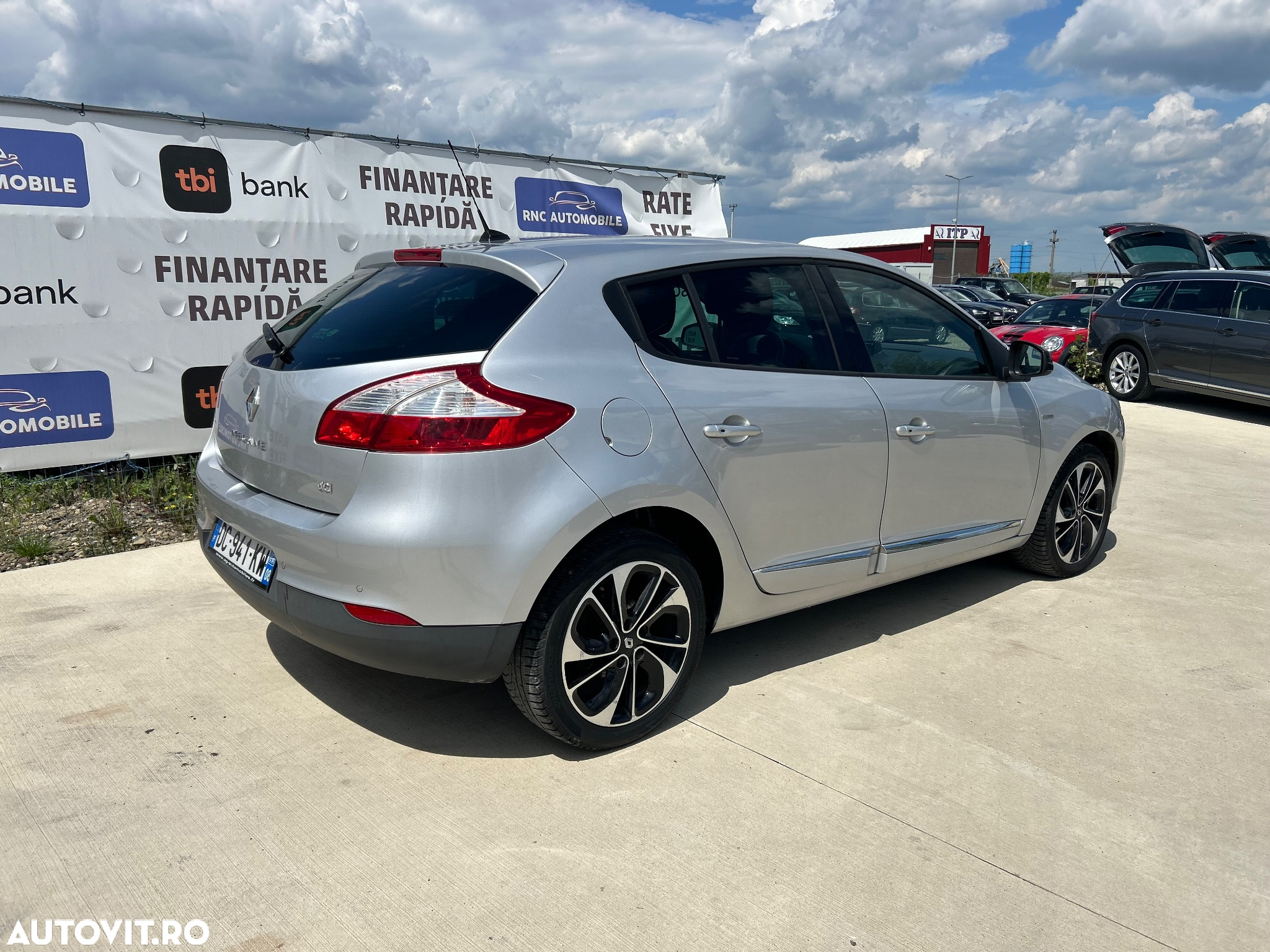 Renault Megane ENERGY dCi 110 Start & Stop Bose Edition - 4
