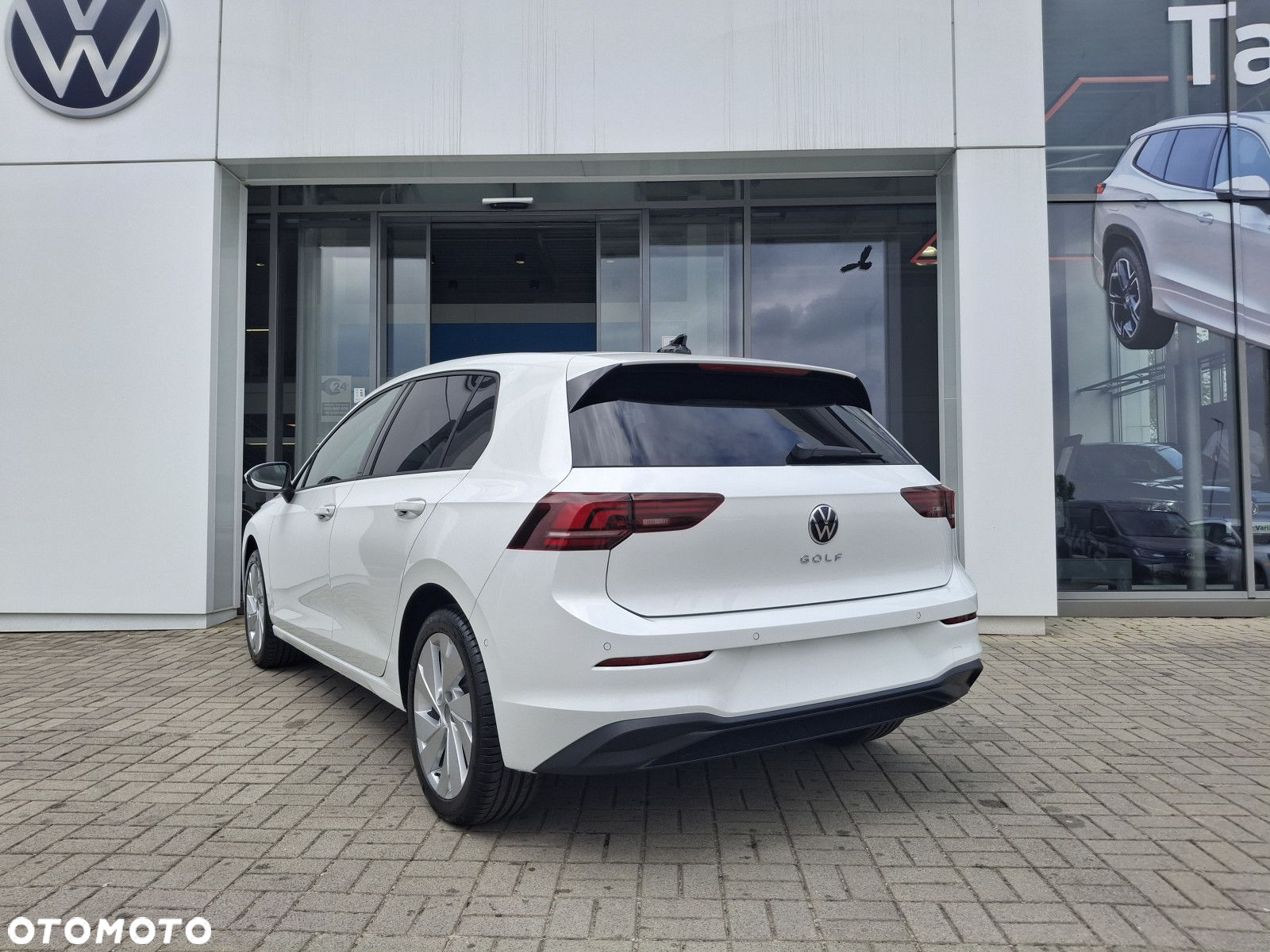 Volkswagen Golf VIII 1.5 TSI EVO Life - 6