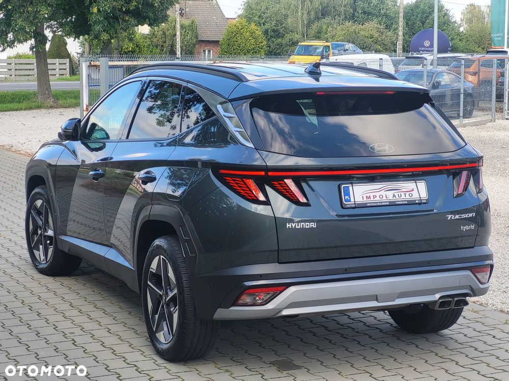 Hyundai Tucson 1.6 T-GDi HEV Executive 4WD - 2