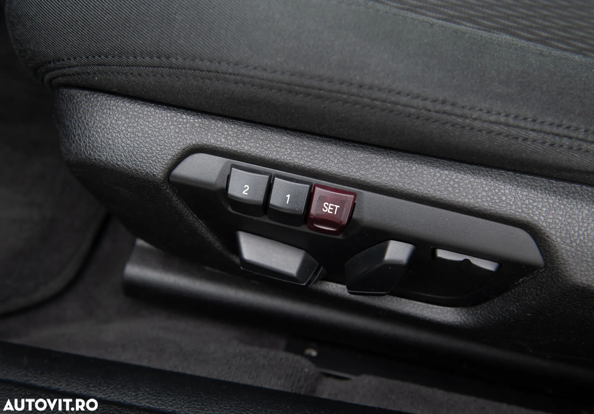 BMW Seria 3 320d Touring Aut. - 12