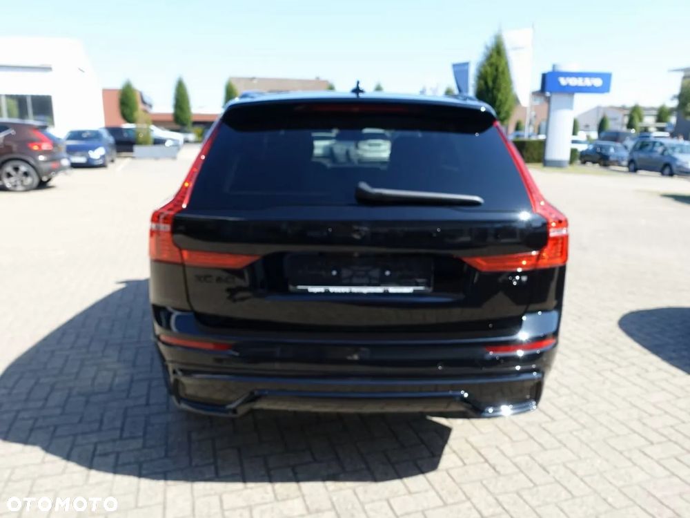 Volvo XC 60 T8 AWD Ultra Black Edition - 6