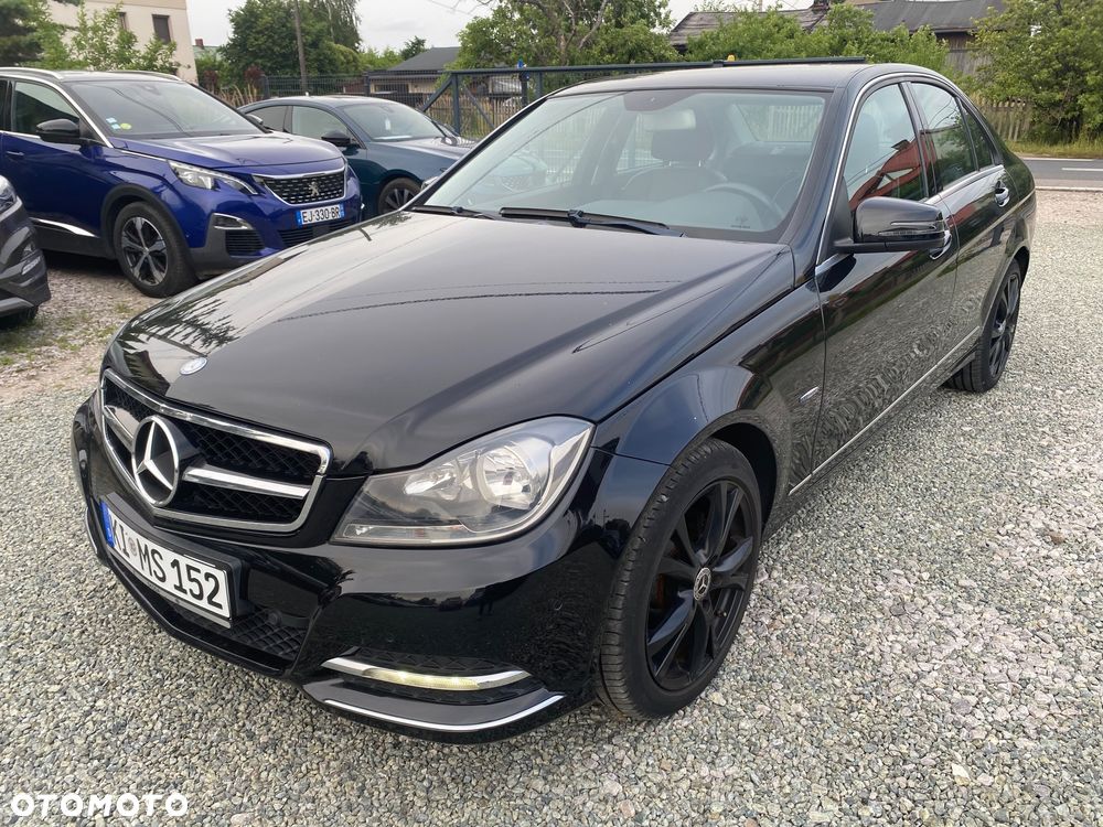Mercedes-Benz Klasa C 180 CGI Automatik BlueEFFICIENCY Avantgarde - 7
