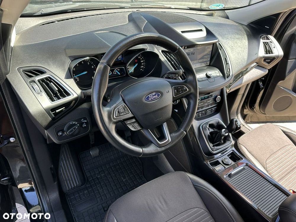Ford Kuga 1.5 EcoBoost 2x4 Titanium - 11