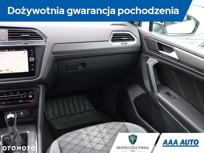 Volkswagen Tiguan - 10