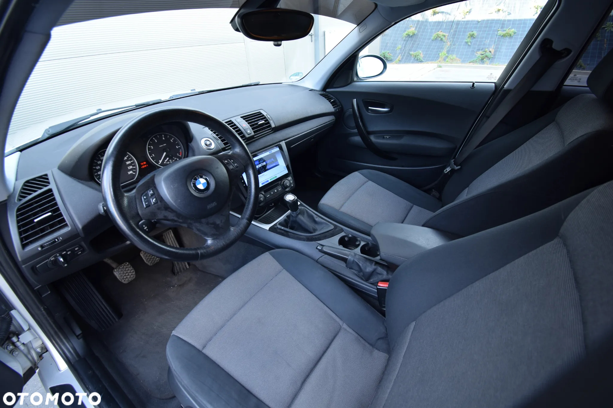 BMW Seria 1 116i - 16
