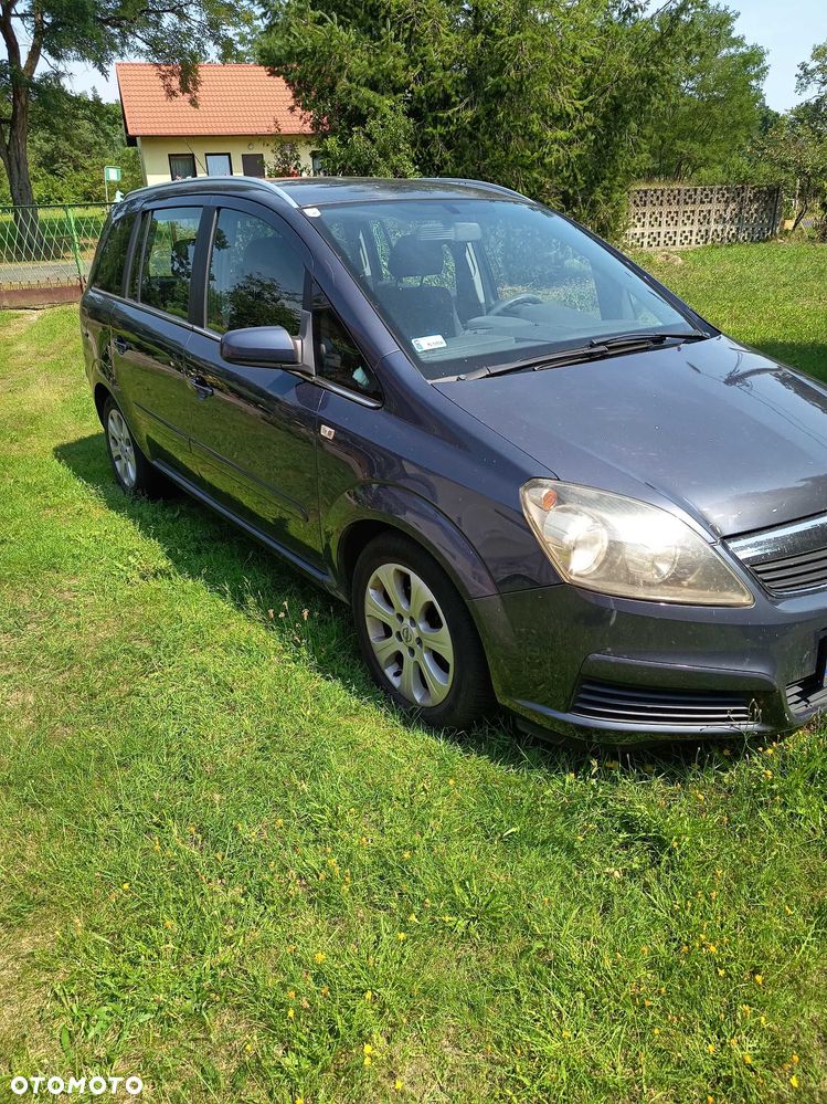Opel Zafira - 1