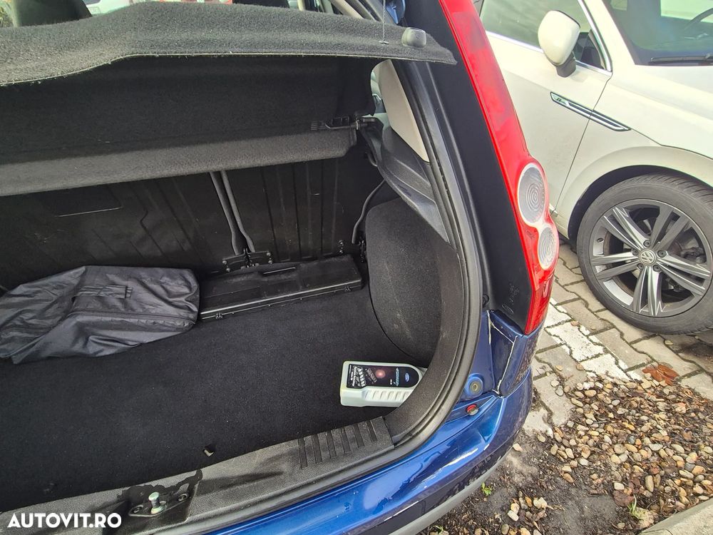 Ford Fiesta 1.3i Ambiente - 5