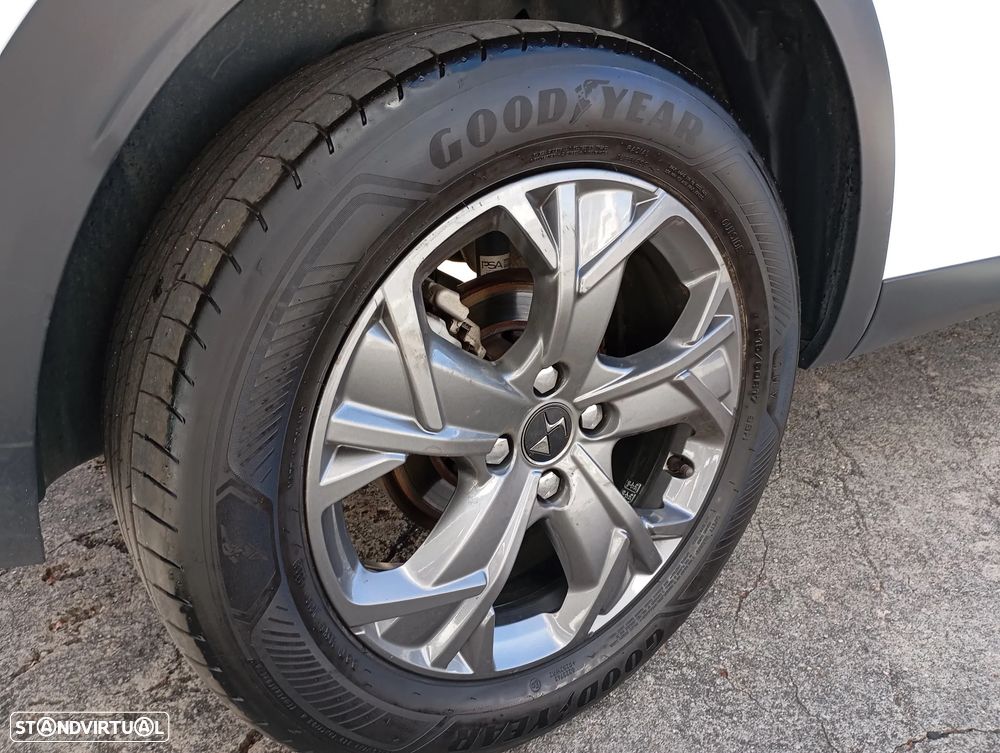 DS DS3 Crossback PureTech 130 Aut. PERFORMANCE LINE + - 3