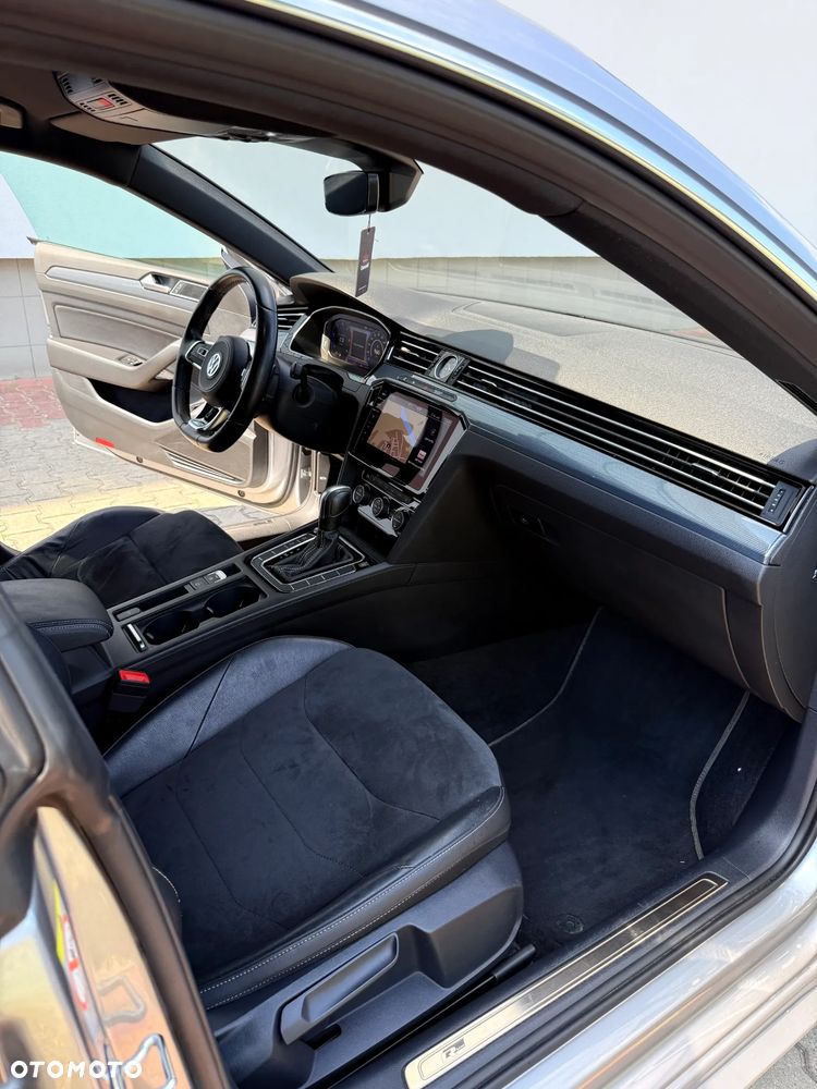 Volkswagen Arteon 2.0 TDI SCR R-Line DSG - 27