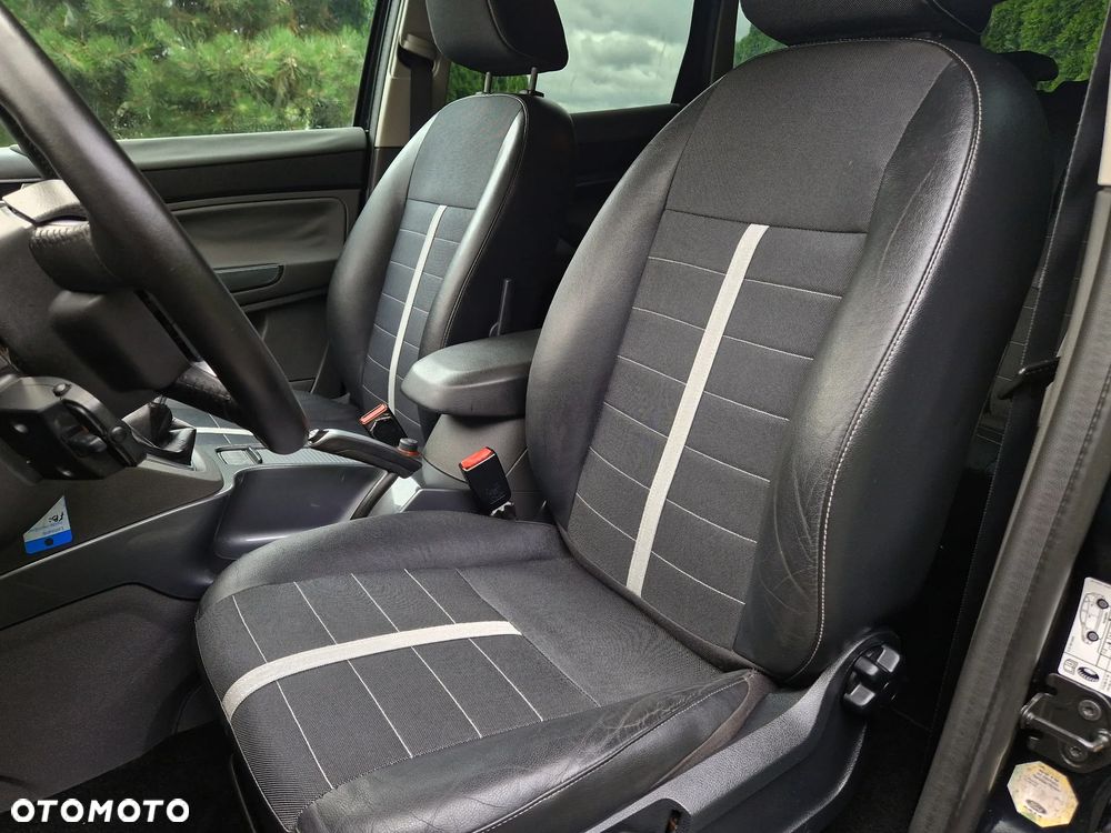 Ford Kuga 2.0 TDCi 4WD Titanium Plus - 23