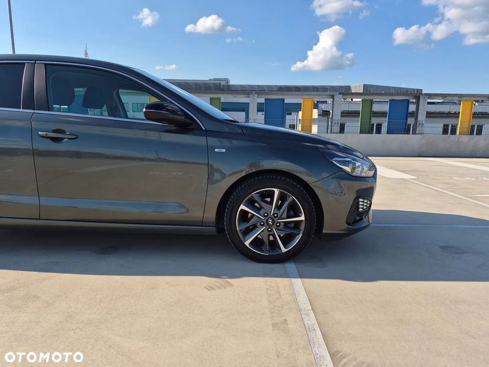 Hyundai i30 1.5 T-GDI 48V Premium DCT - 10