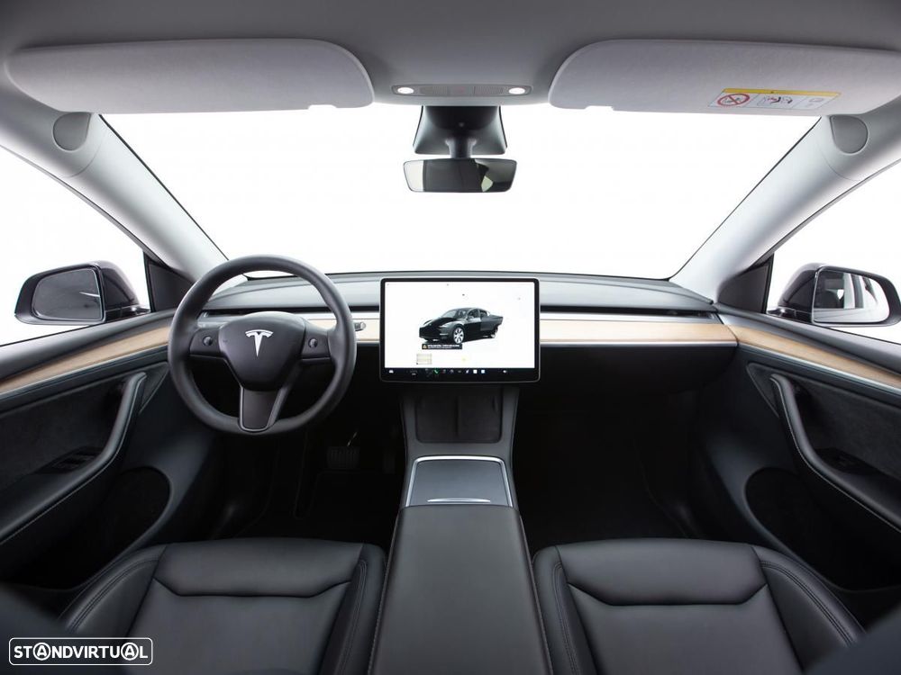 Tesla Model Y Long Range Dual Motor AWD - 8