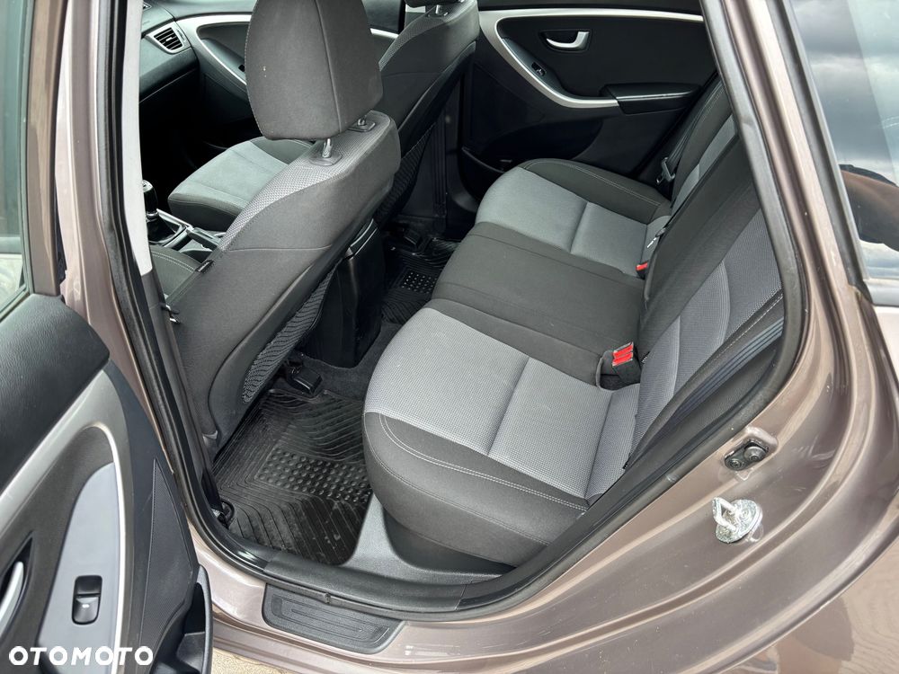 Hyundai i30 1.4 CRDi Style - 4
