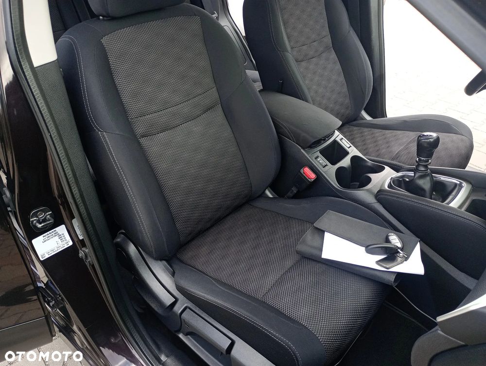 Nissan Qashqai - 12