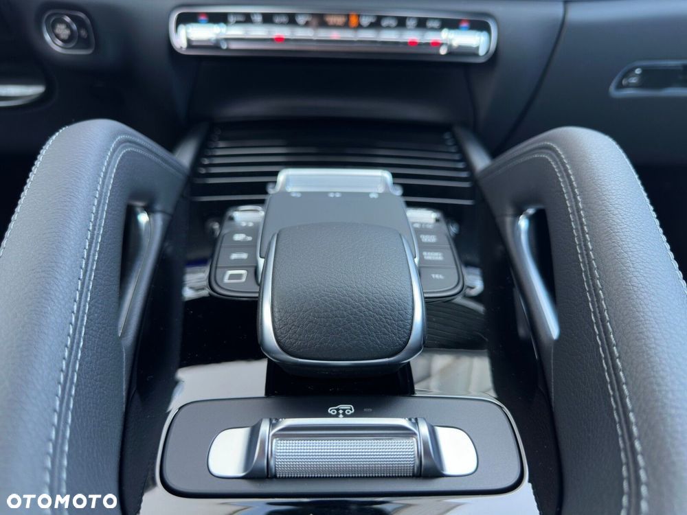 Mercedes-Benz GLE 300 d mHEV 4-Matic AMG Line - 12