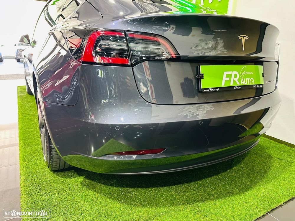 Tesla Model 3 Long-Range Dual Motor AWD - 18