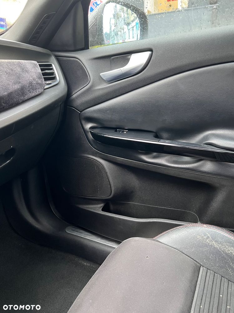 Alfa Romeo Giulietta 1.4 TB MultiAir Distinctive - 32