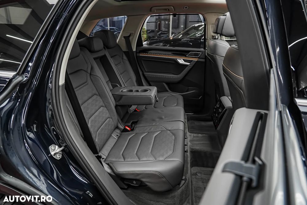 Volkswagen Touareg - 10