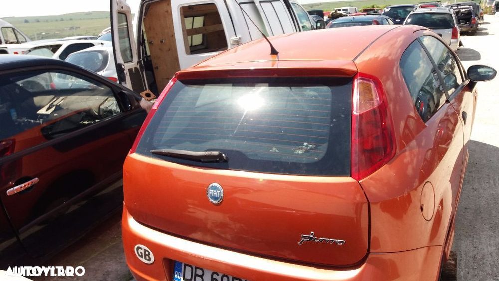 Dezmembrez Fiat Grande Punto 2008 - 1