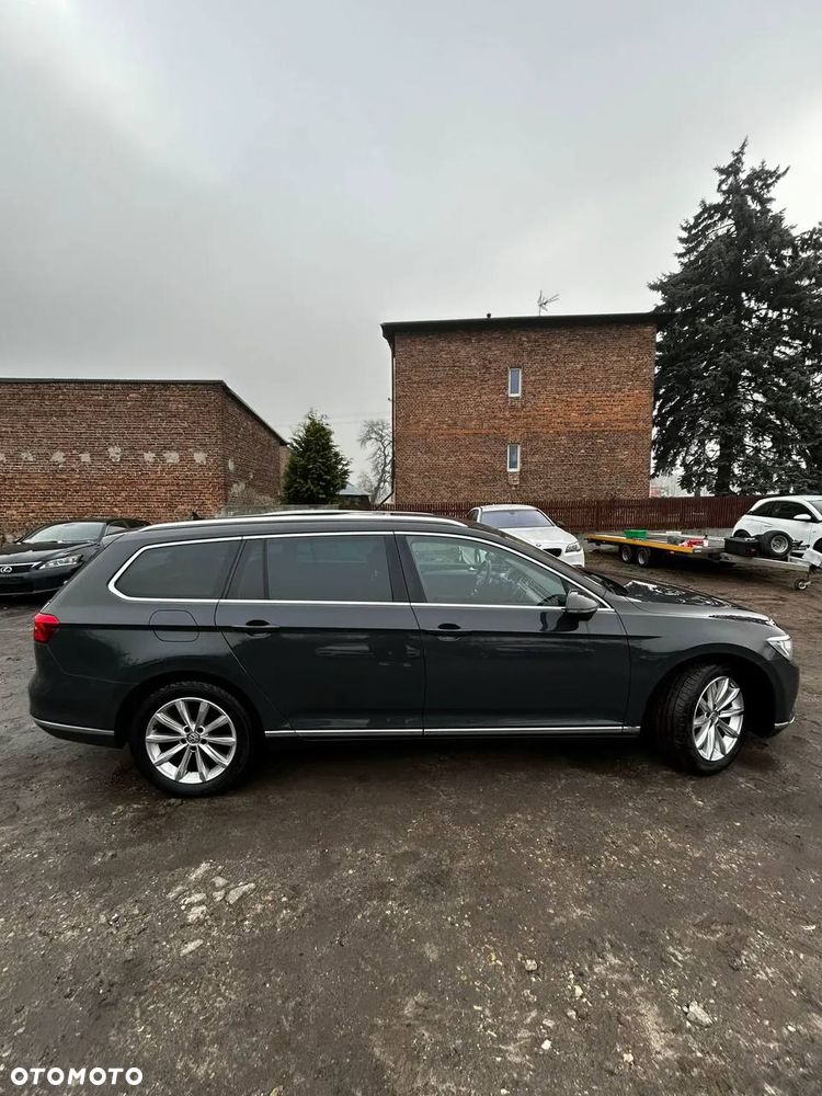 Volkswagen Passat 2.0 TDI (BlueMotion Technology) Highline - 4