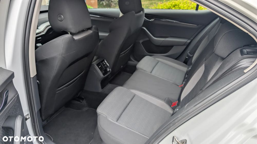 Skoda Octavia 2.0 TDI Ambition - 13