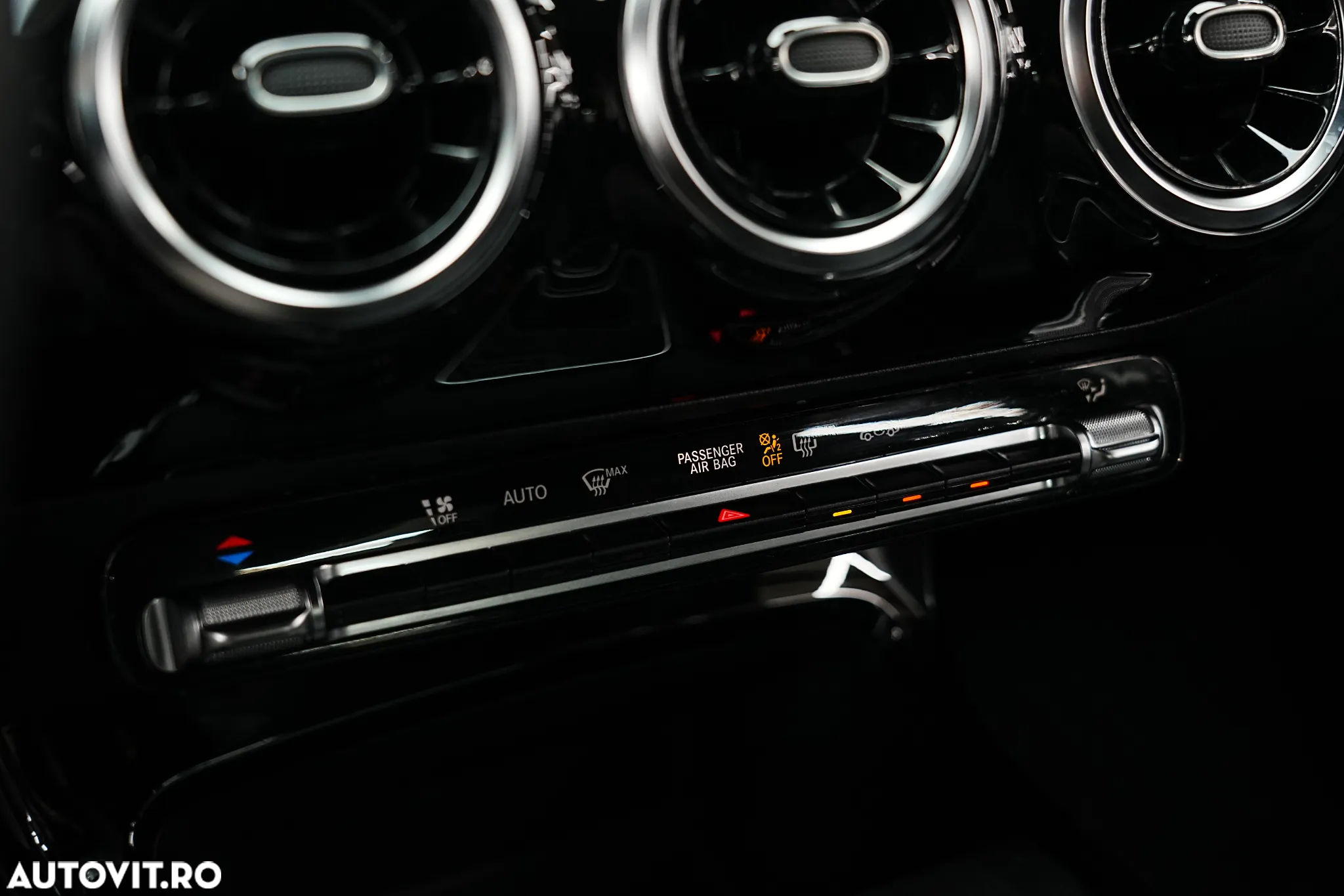 Mercedes-Benz A 180 d 7G-DCT AMG Line - 37