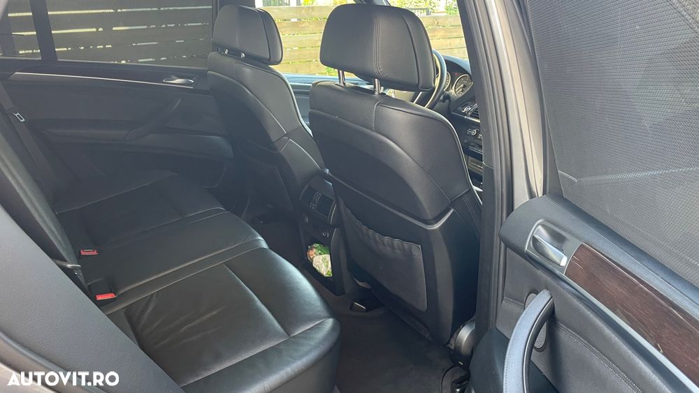 BMW X5 xDrive40d - 16