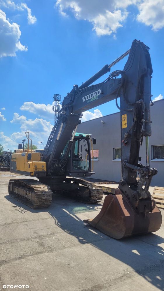 Volvo EC220DN - 2