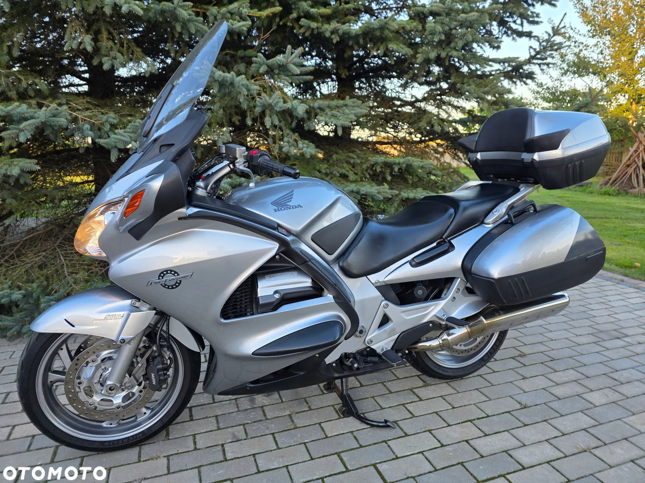 Honda ST - 22