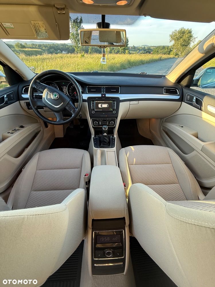 Skoda Superb 2.0 TDI Active - 2