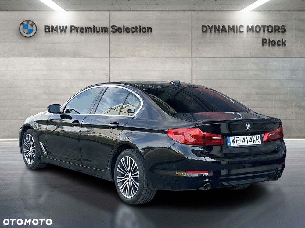 BMW Seria 5 518d Sport - 4