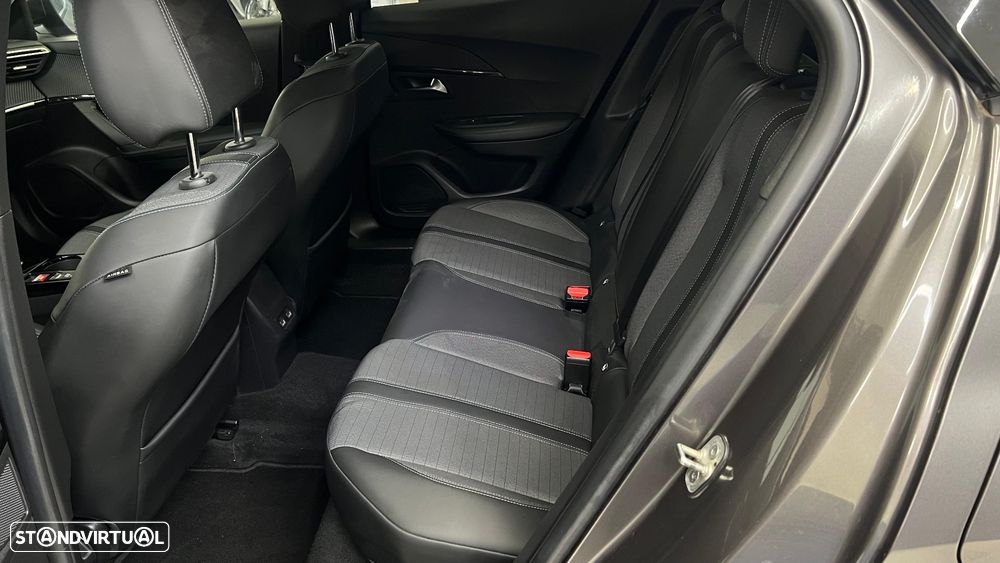Peugeot 2008 1.2 PureTech Allure Pack EAT8 - 16