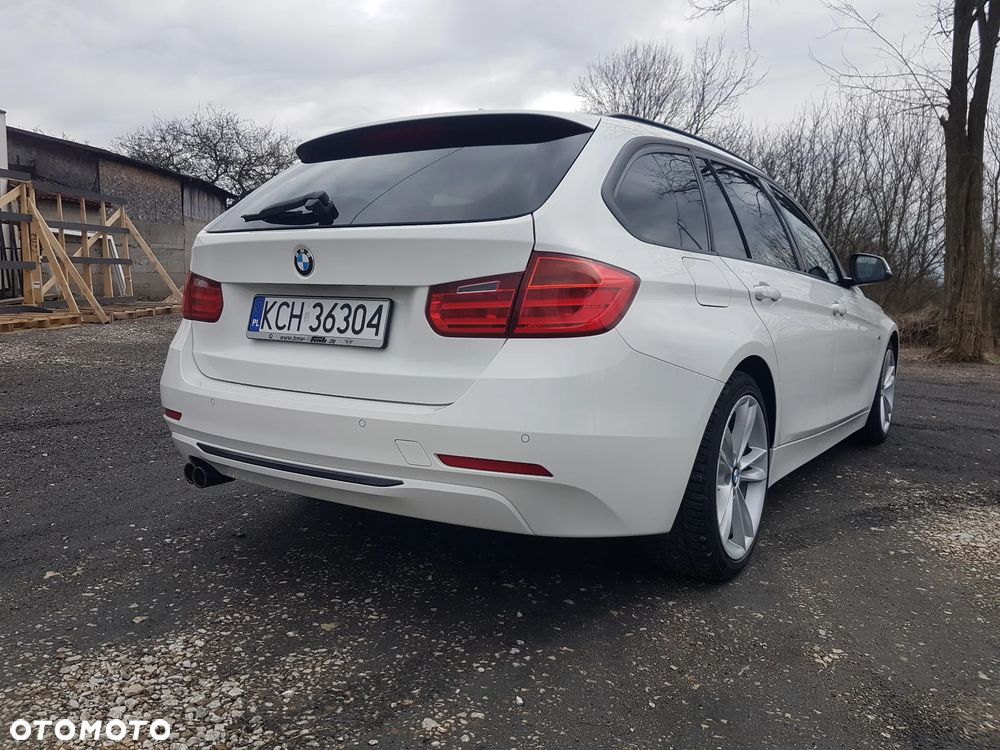 BMW Seria 3 330d xDrive Sport-Aut Sport Line - 3