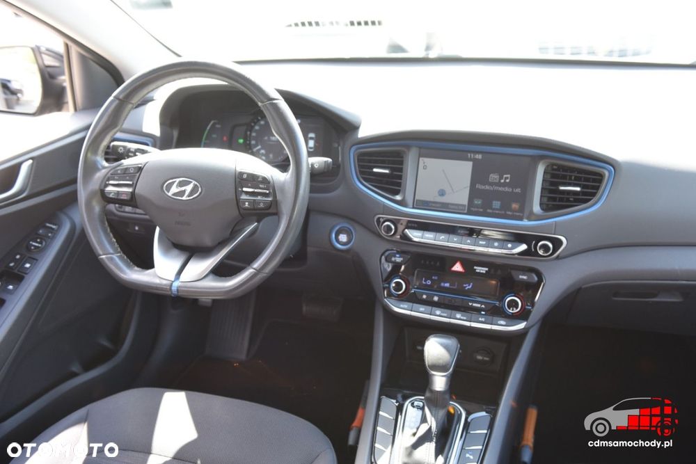Hyundai IONIQ - 17
