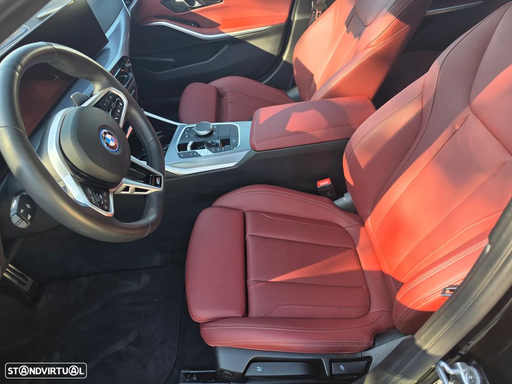 BMW 330 — fotografia 2