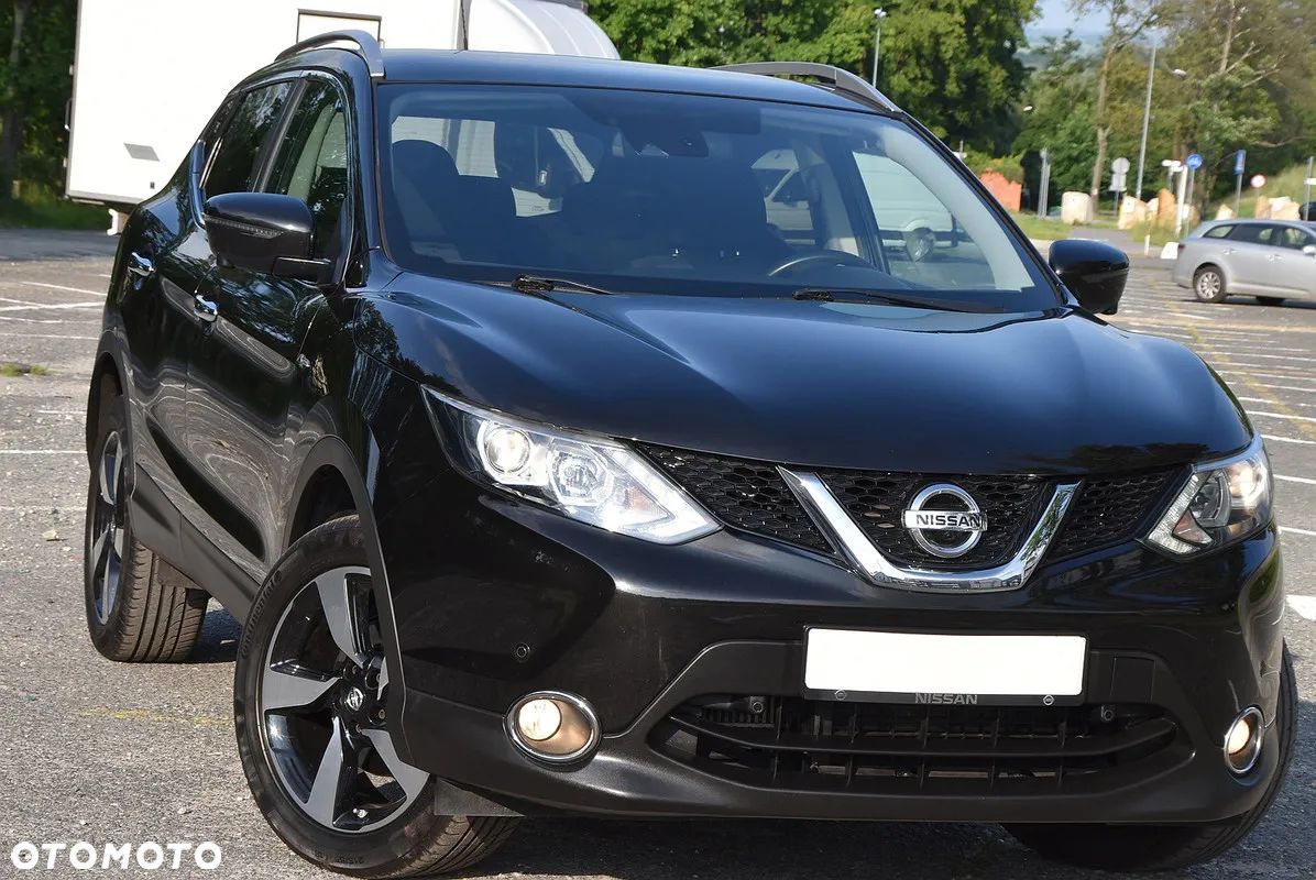 Nissan Qashqai - 1