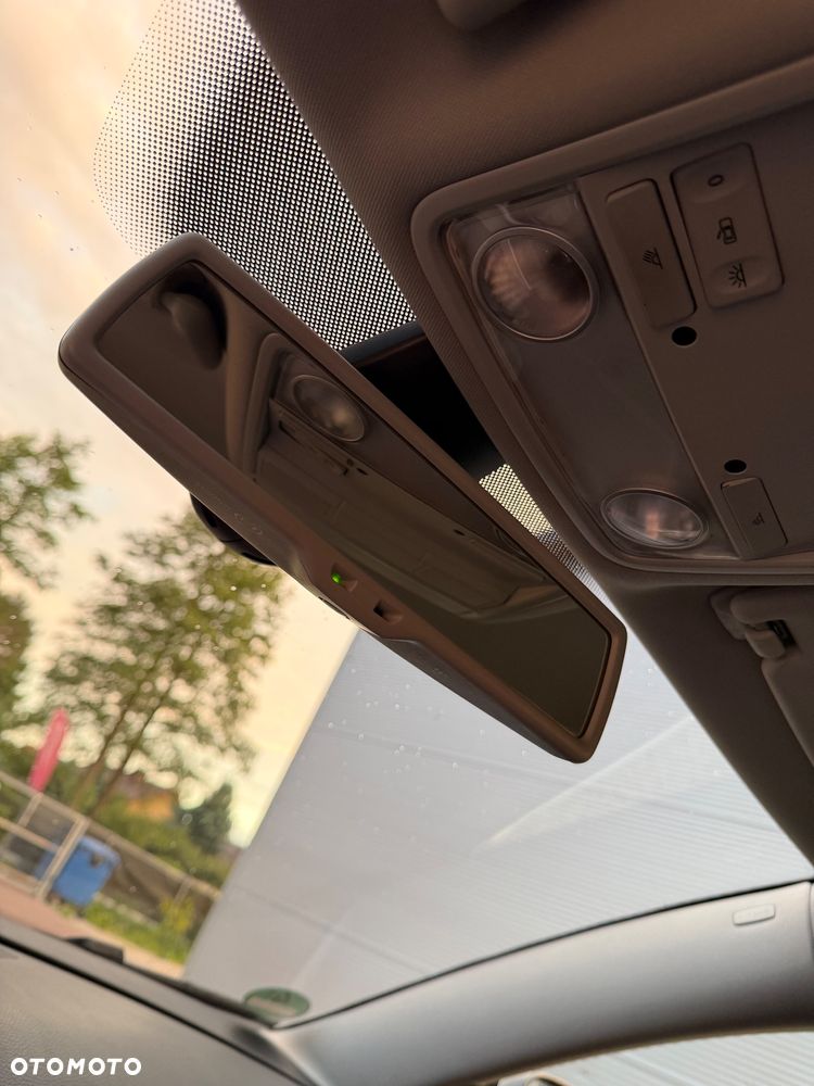 Volkswagen Passat 1.6 FSI Comfortline - 21