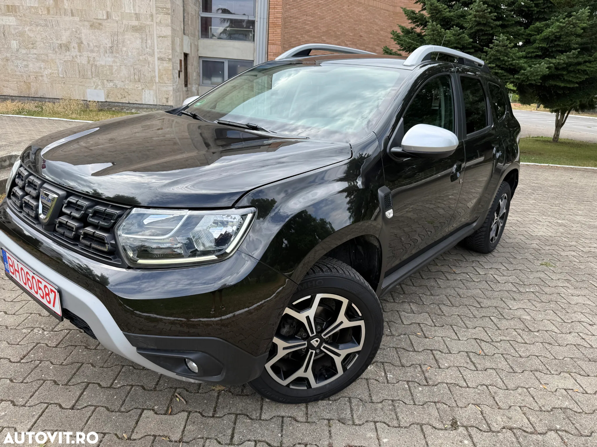 Dacia Duster TCe 130 2WD Sondermodell Extreme - 2