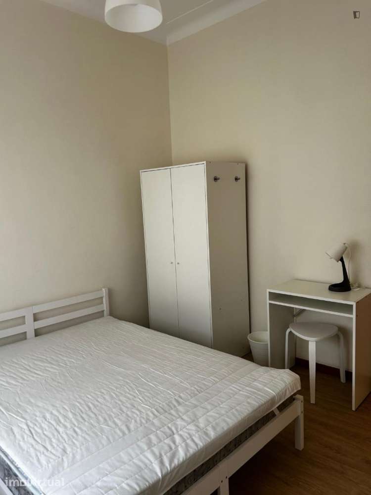 Quarto - localizado em Cedofeita Porto - Grande imagem: 5/15
