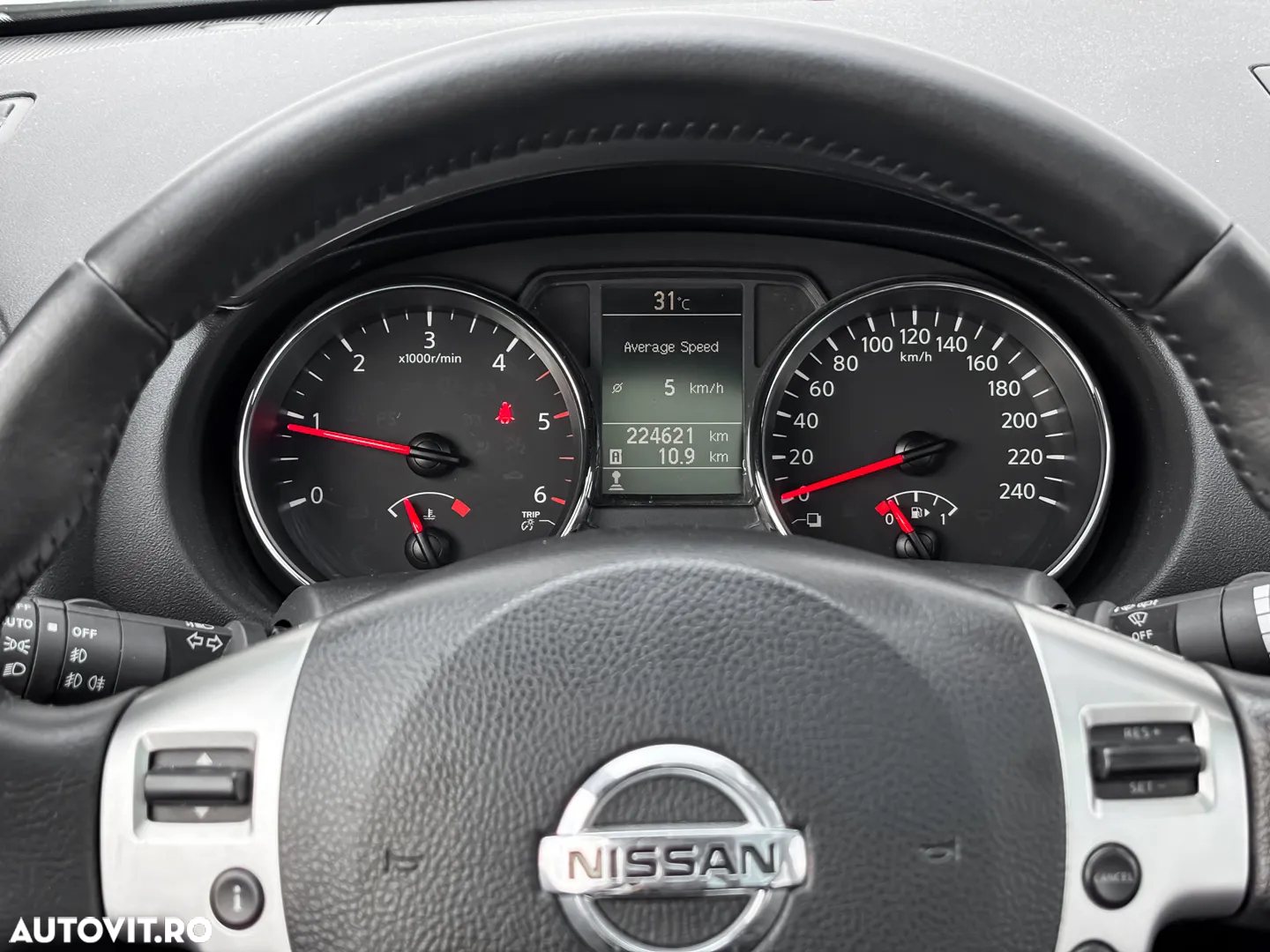 Nissan Qashqai - 14