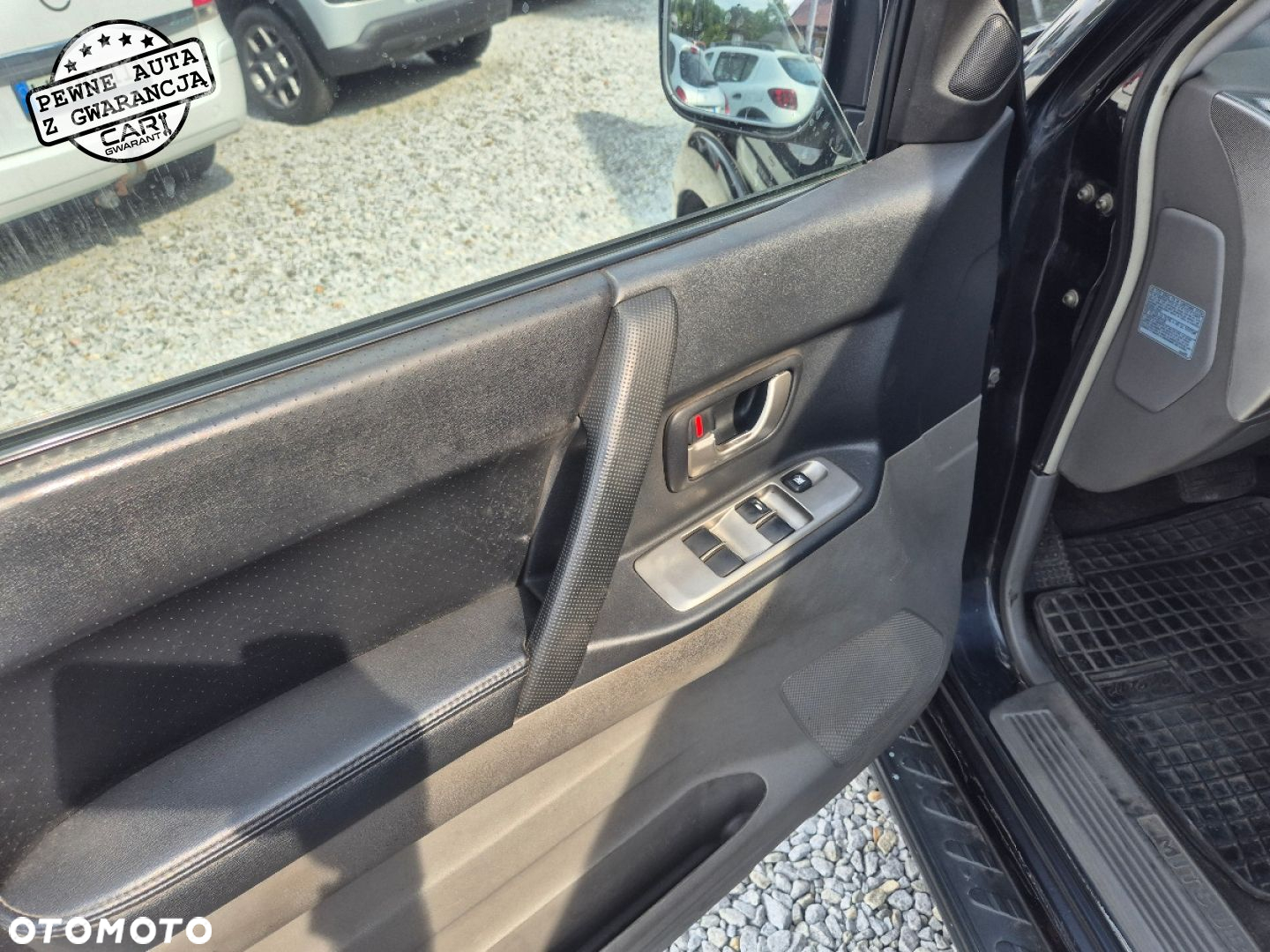 Mitsubishi Pajero - 9